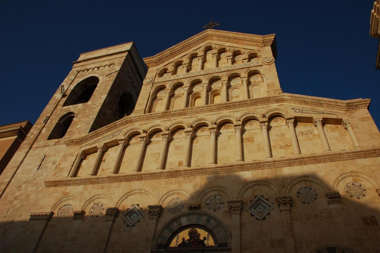Al Duomo Di Cagliari Hotell Eksteriør bilde
