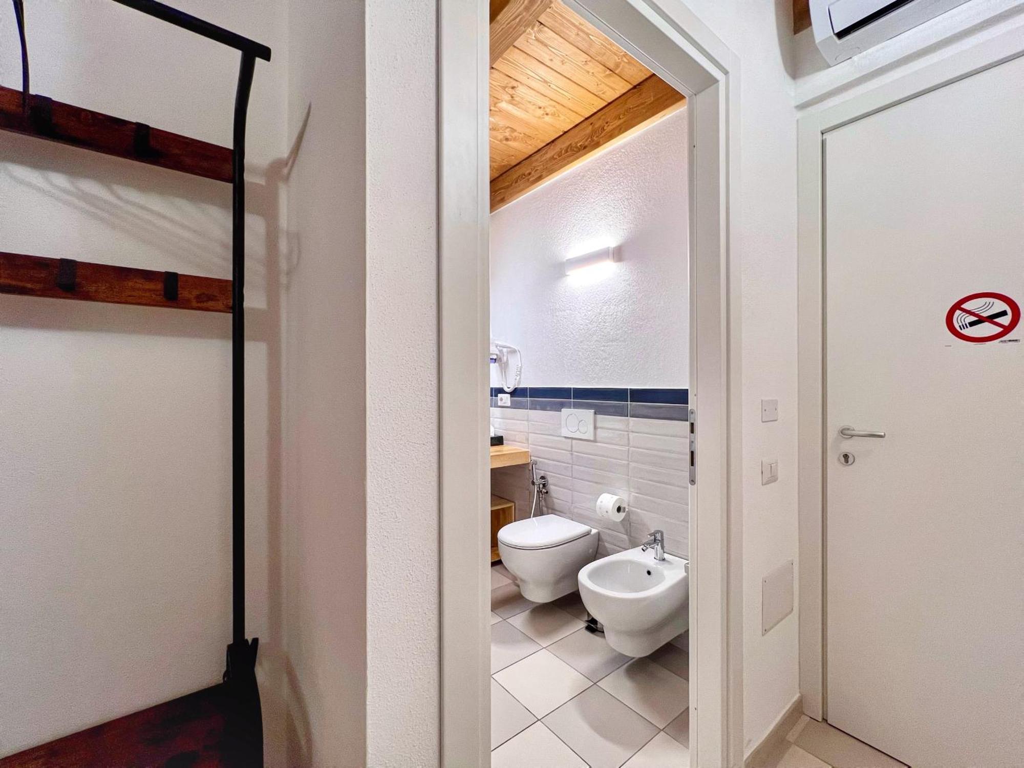 Al Duomo Di Cagliari Hotell Eksteriør bilde